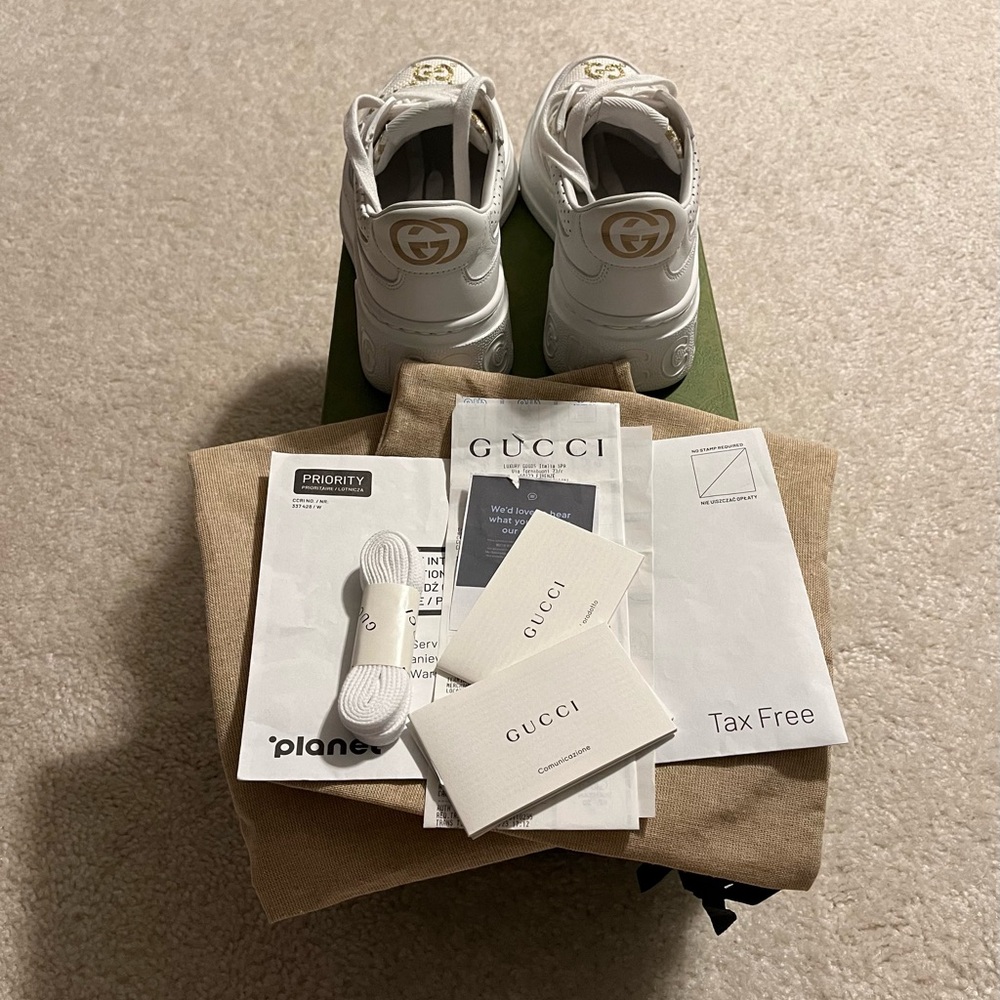 Gucci Sneakers - Picture 3 of 12
